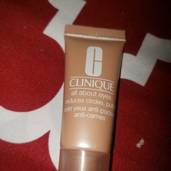 Cosmetics - Picture 2 of 2